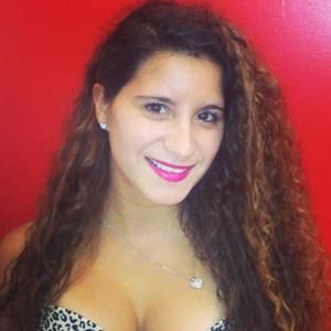 Meet your Posher, Nathaly